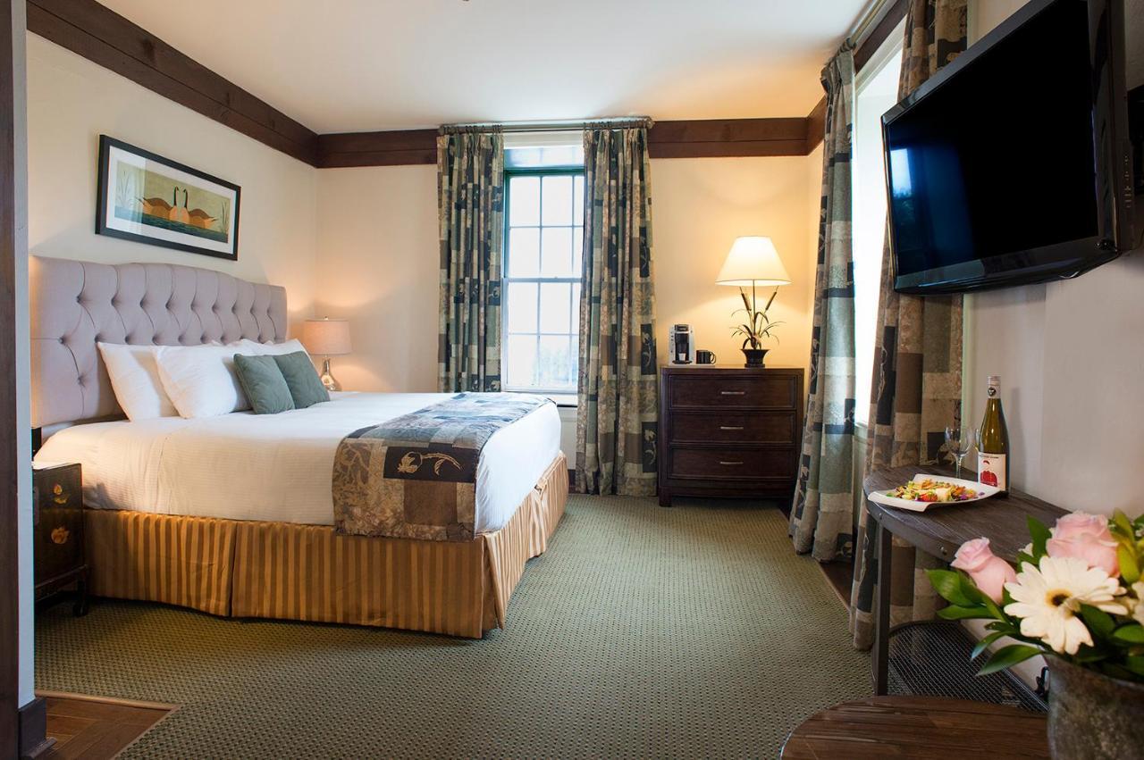 Millcroft Inn & Spa Village Of Alton Buitenkant foto