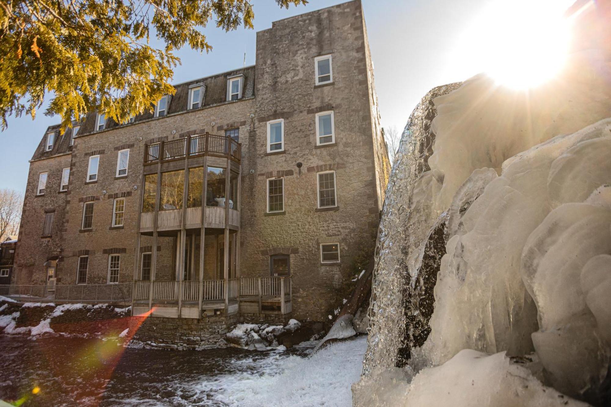 Millcroft Inn & Spa Village Of Alton Buitenkant foto